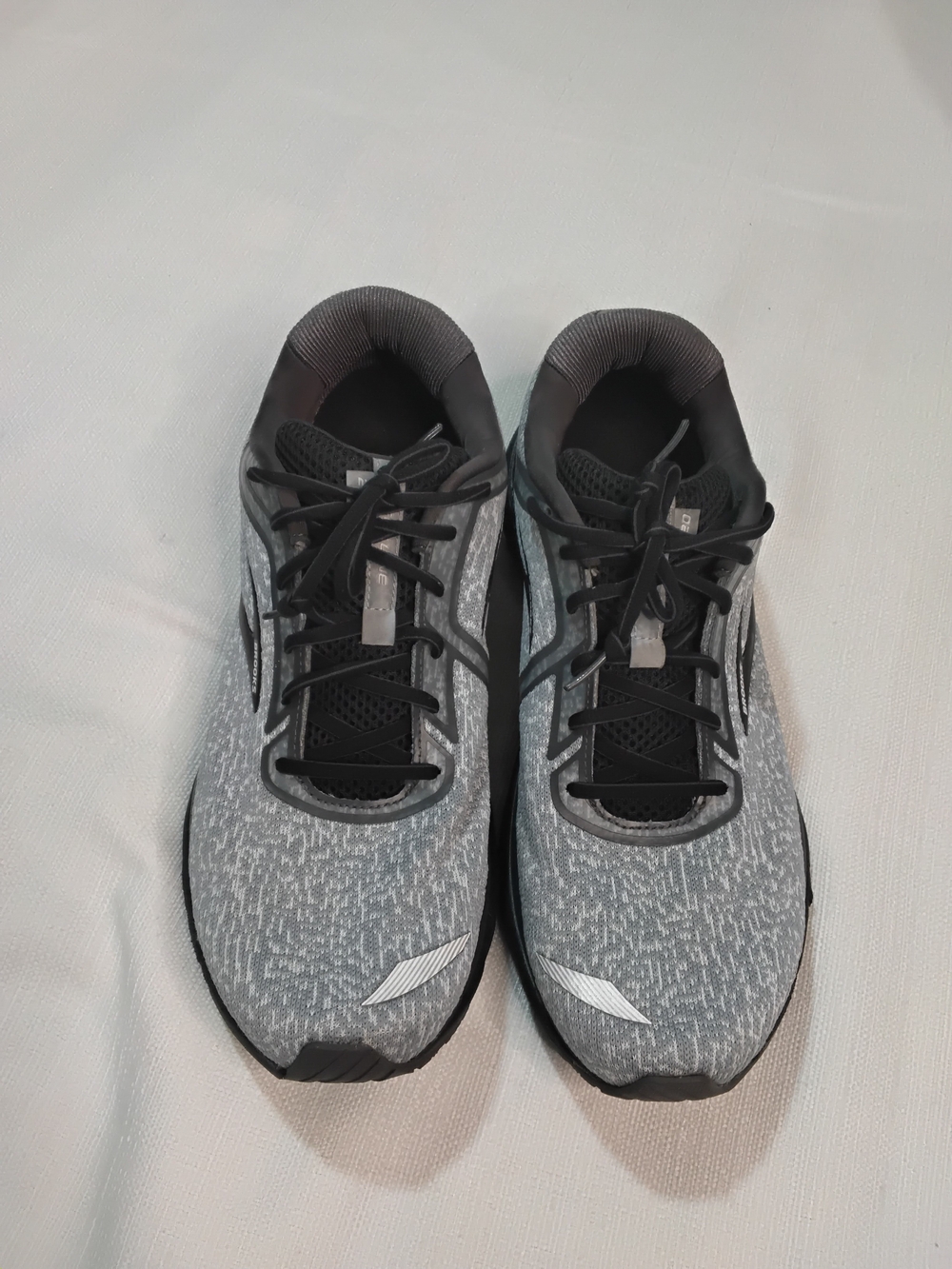Brooks Adrenaline GTS 20 Men's Grey Athletic Running Shoes Sz 13.